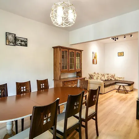 Budget 2br Location * Varna